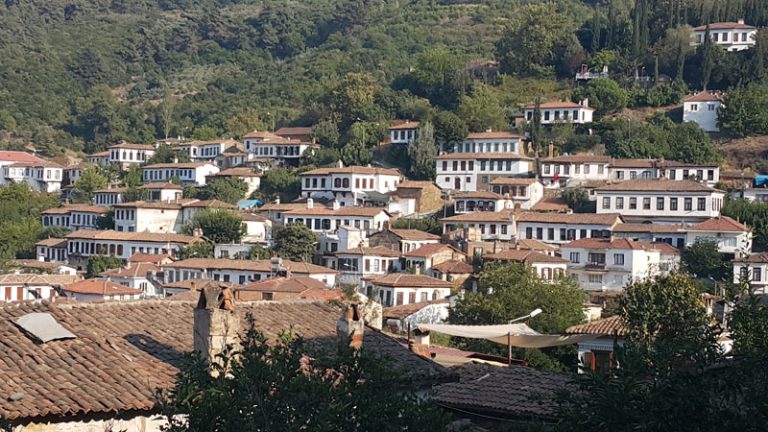 Read more about the article Bir Yudum Köy: Şirince